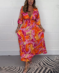 Élodie™ | Lang Farverig Kjole med Dybt V-udskæring