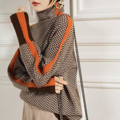 Helsa™ | Sweater med høj hals i iøjnefaldende kontraststriber