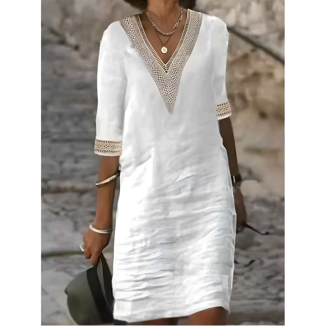 Alma™ | Midi kjole med V-udskæring og kontrastdetailler i blonder