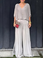 Louise™ | Elegant sæt med V-hals top og bukser